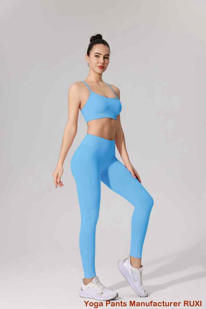 Pantaloni scurți de gimnastică fără sudură pentru femei