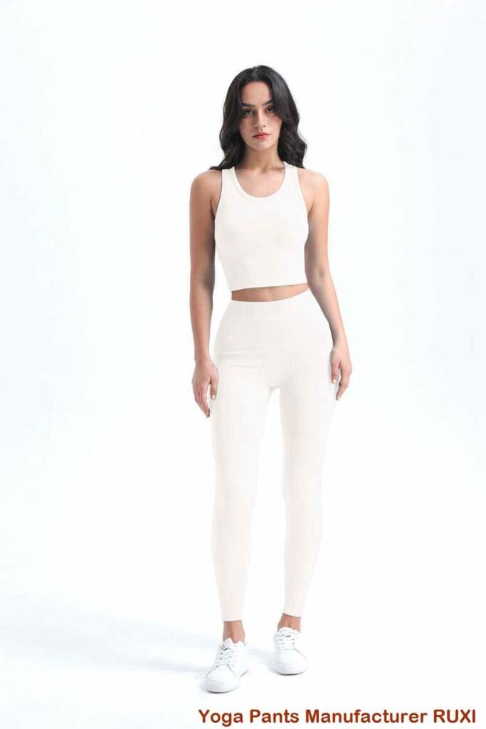 cei mai buni pantaloni scurți de fitness RUXI r2678