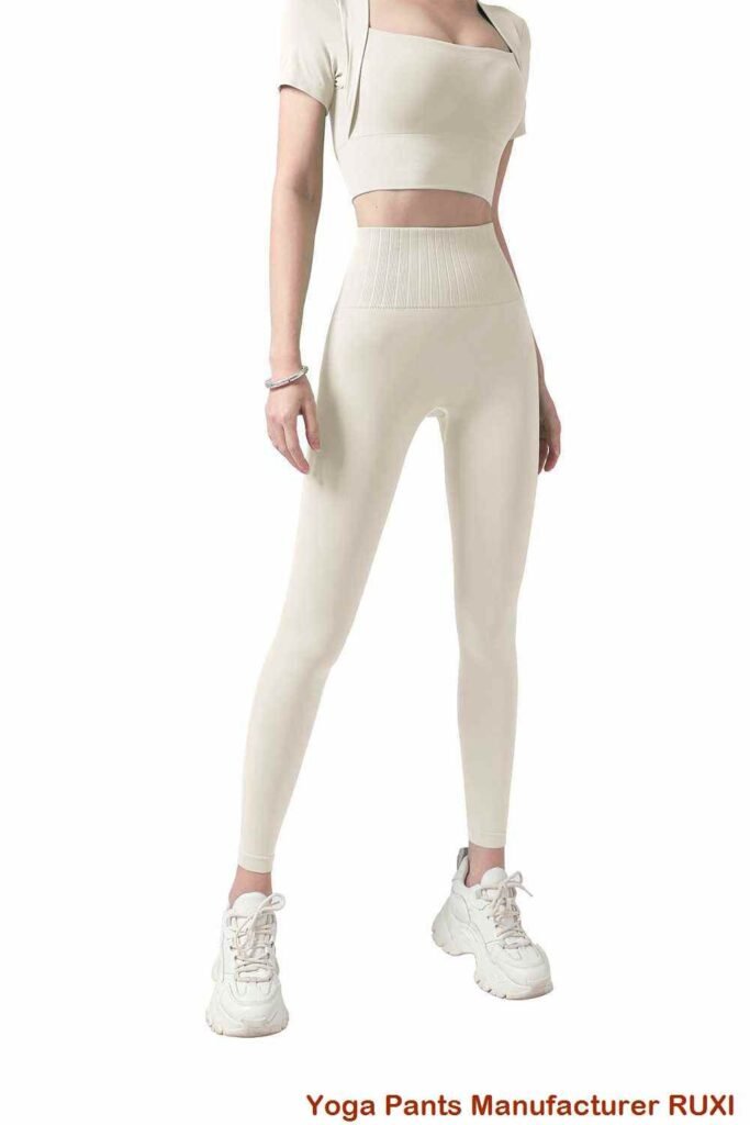 Pantaloni scurti sport 2 în 1 pentru femei RUXI r2990