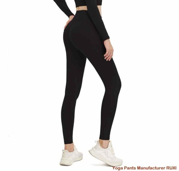 Sutien sport alb cu bretele elegant de susținere RUXI