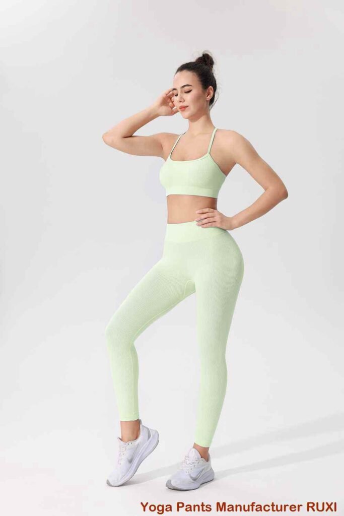 Pantaloni de yoga pentru femei cu buzunare RUXI r142
