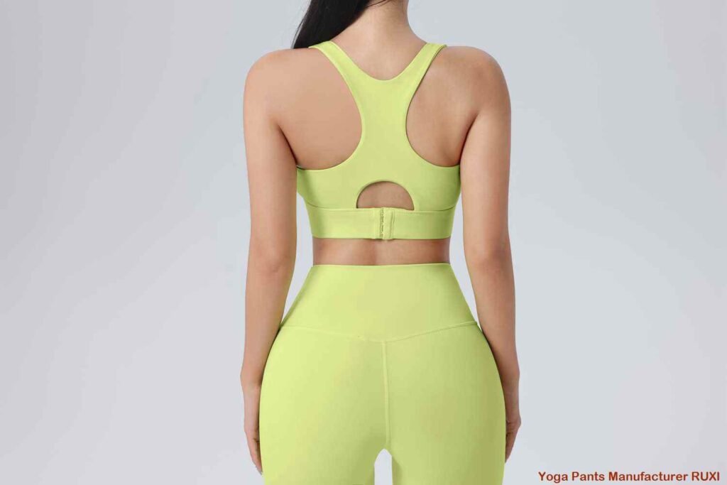 cei mai buni pantaloni de yoga pentru siluete curbate RUXI