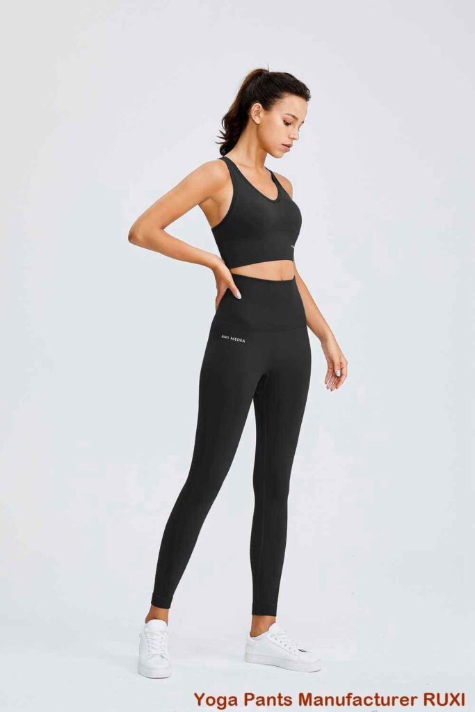 pantaloni scurți sport bleumarin pentru femei RUXI r2844