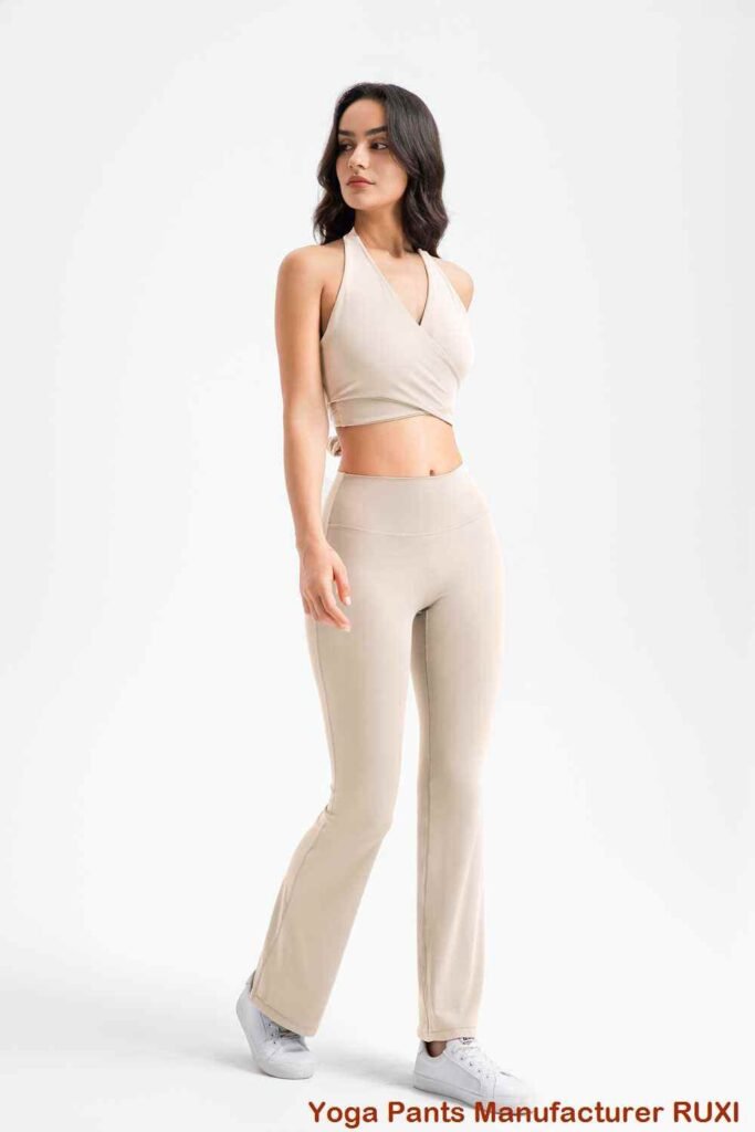 Pantaloni scurți de yoga Scrunch cu talie înaltă RUXI