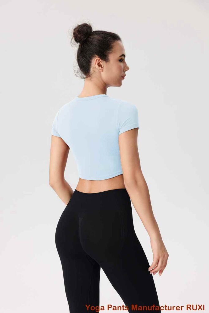 Pantaloni scurți largi de gimnastică pentru femei RUXI