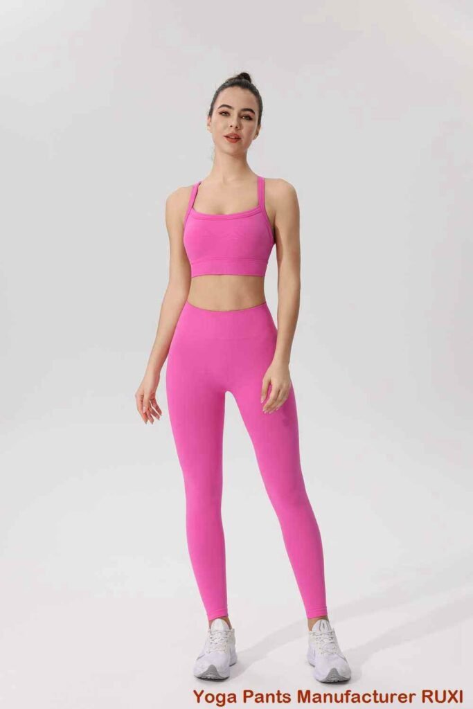 Haine de yoga pentru stilul de viață activ al femeilor