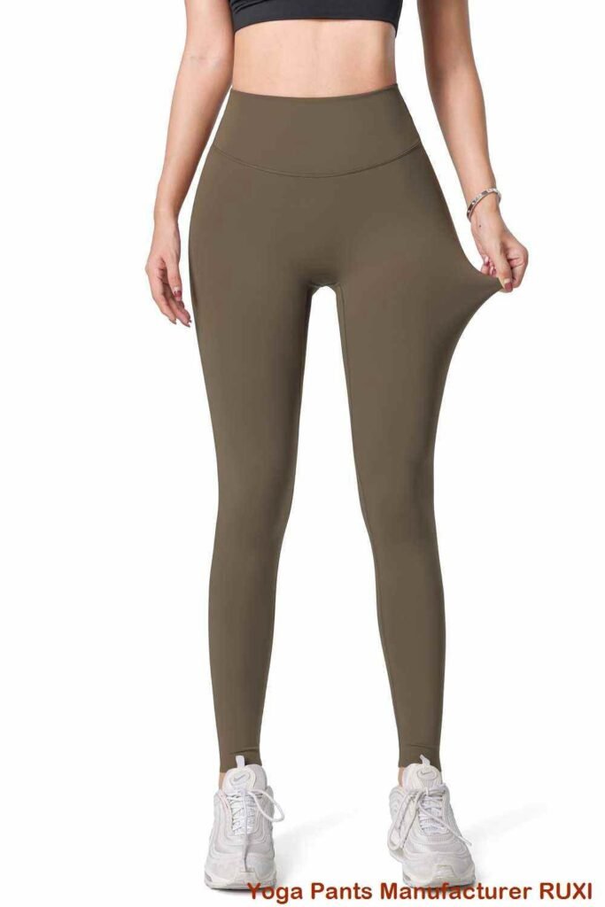 Pantaloni scurti de alergare pentru femei cu 5 buzunare